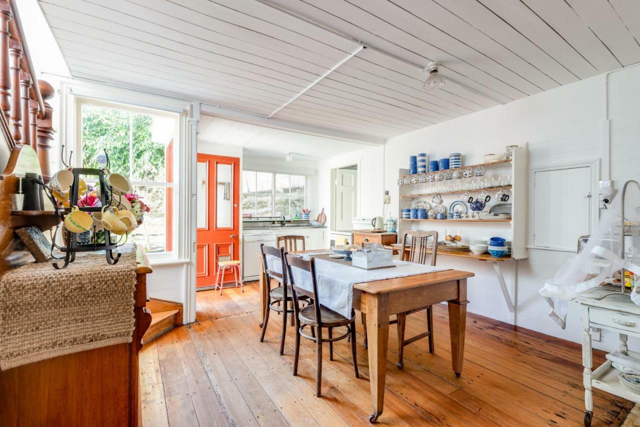Brony'S Beachfront-Short And Long Term Stays Porirua Extérieur photo