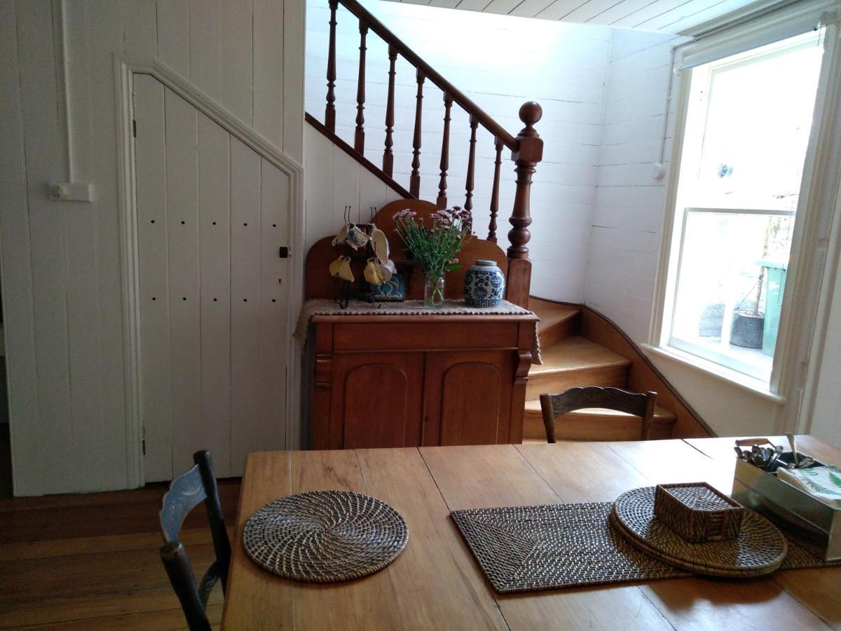 Brony'S Beachfront-Short And Long Term Stays Porirua Extérieur photo